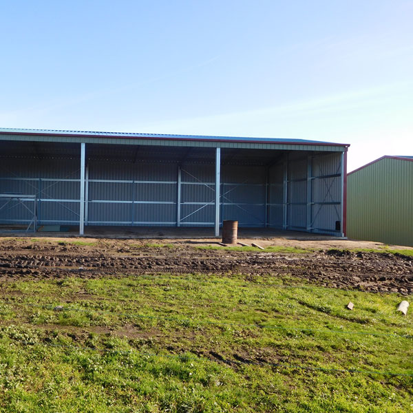 Farm shed built in Cairns out of Colorbond