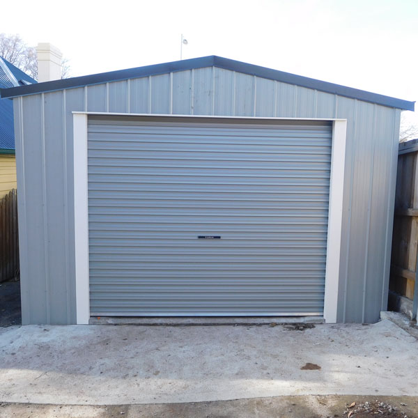 Domestic shed built on the Gold Coast out of Windspray Colorbond