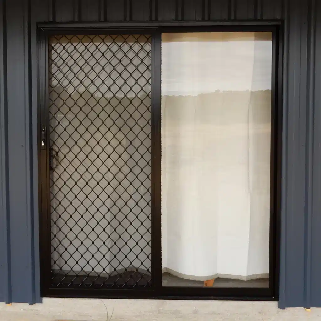 Glass slidding door with a security screen.