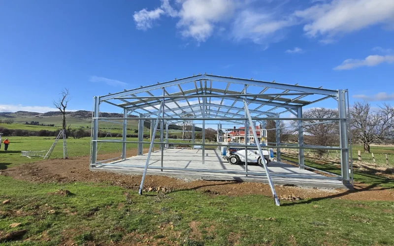 Australian-made shed with side view frame construction featuring ZINCALUME® roof and ZINCALUME® frame